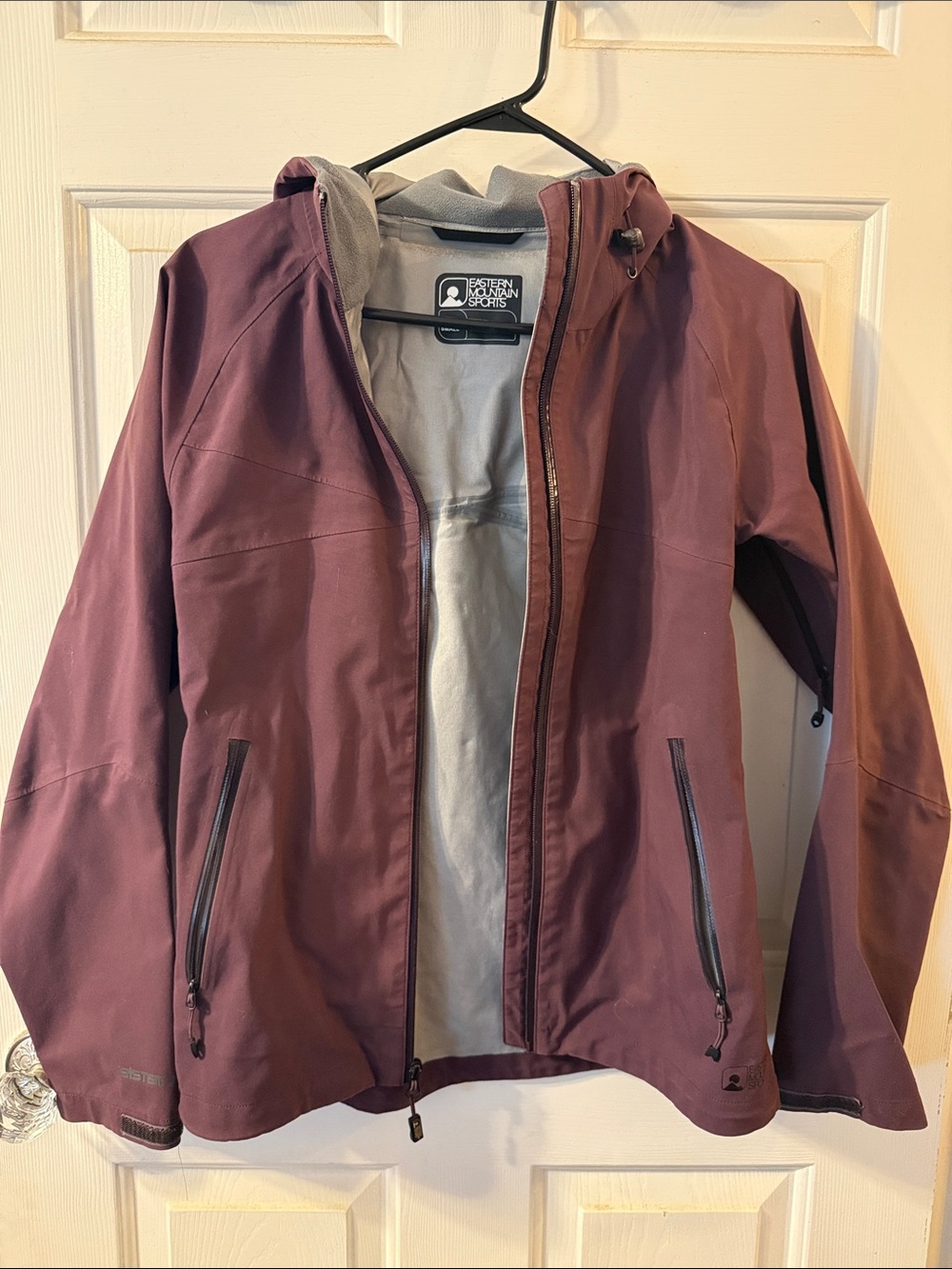 Eastern Mountain Sports Plum Hooded Rain Jacket